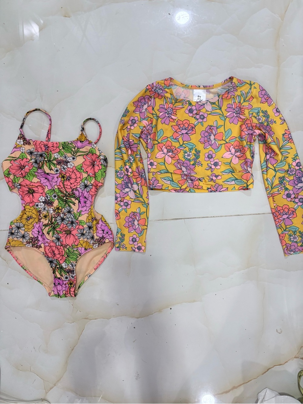 Girls 2 Piece Swim Set Cat & Jack Floral One Piece Art Class Rashgaurd Size 6/7